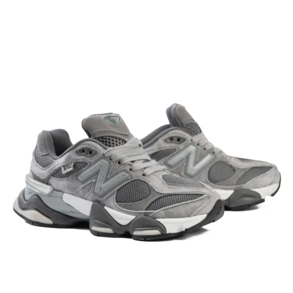 nb 9060 black castlerock (copy)